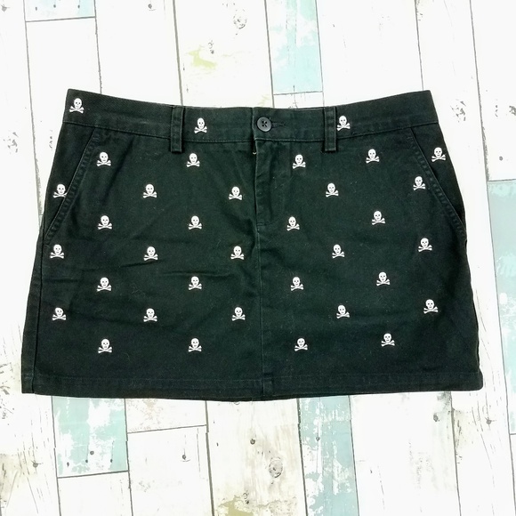 Ralph Lauren Dresses & Skirts - Ralph Lauren Rugby Black Skull Embroidered Skirt
